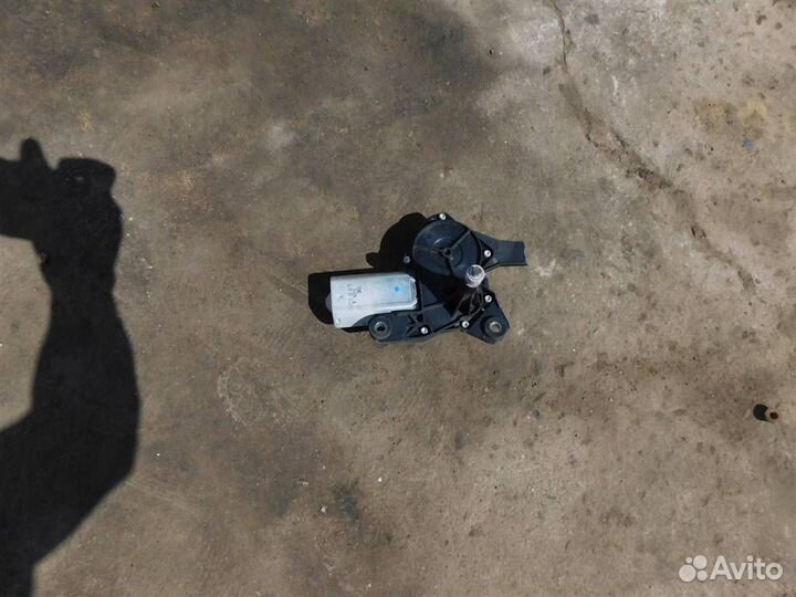 Моторчик заднего стеклоочистителя (дворника) opel
