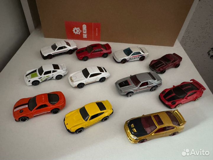 Hot wheels машинки