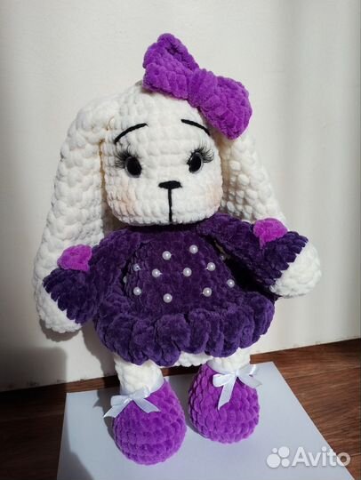 Зайка плюшевая