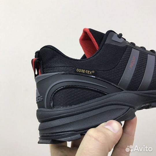 Кроссовки весенние adidas climaproof