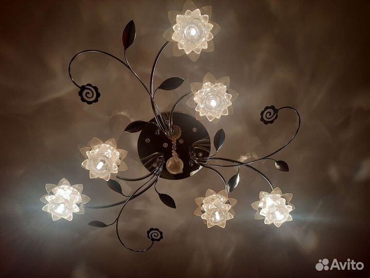 Люстра потолочная