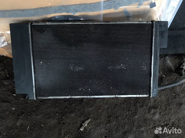 Радиатор охлаждения Toyota Corolla Auris 1zr-fe