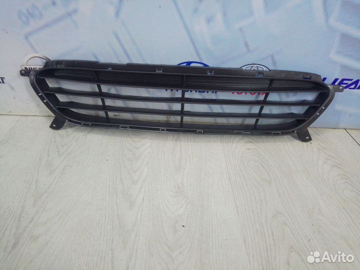 Решетка в бампер hyundai solaris