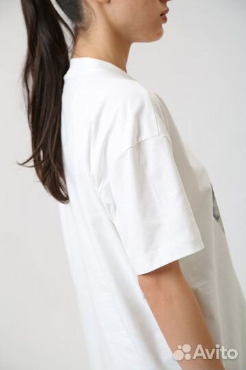 Женская футболка Calvin Klein новая XS-S, оригинал