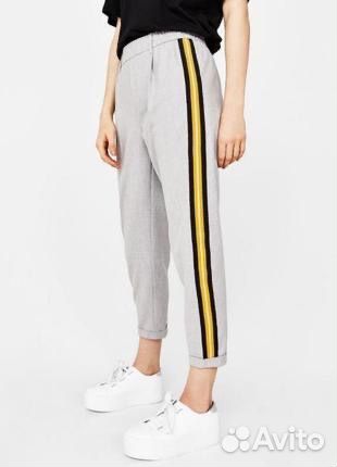 Брюки серые Bershka женские с зелеными лампасами S