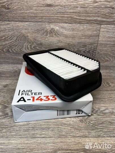 Фильтр воздушный Suzuki, 13780-65J00