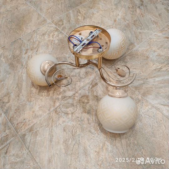 Люстра потолочная 3-х рожковая