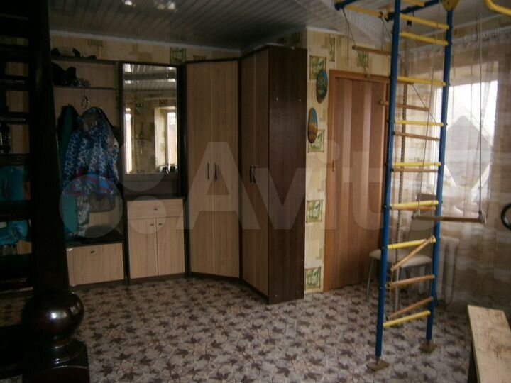 Дом 180 м² на участке 20 сот.