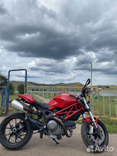 Ducati monster 796 ABS