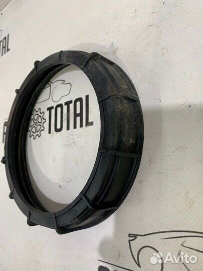 Гайка топливного насоса Renault Logan K7J710 2008