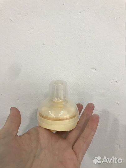 Молокоотсос ручной medela