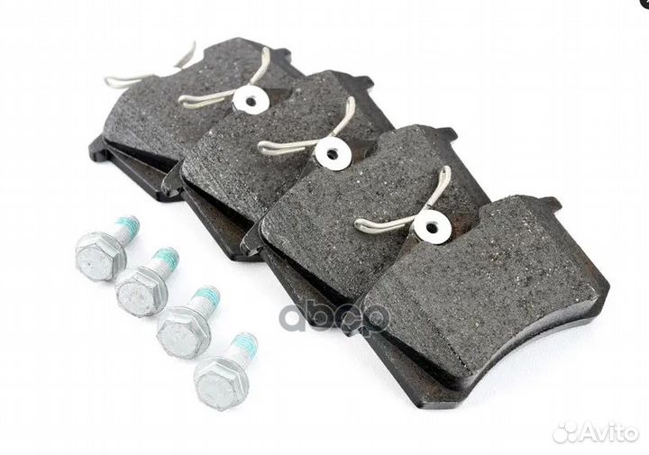 Колодки тормозные задние 5K0698451B VAG