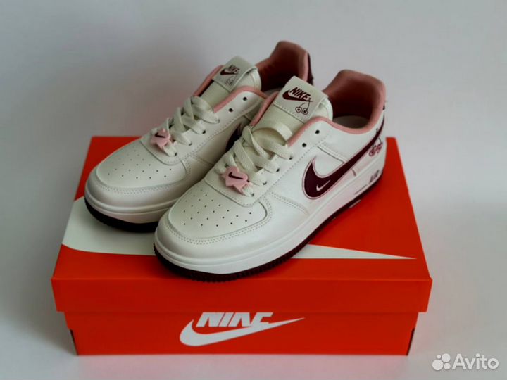 Кроссовки женские nike air force