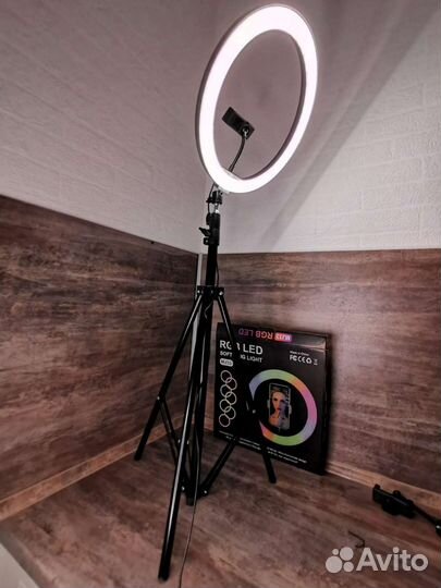 Кольцевая лампа 33см без штатива цветная новая