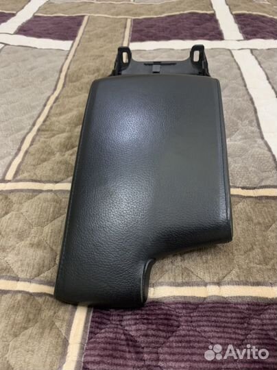 Подлокотник bmw e90