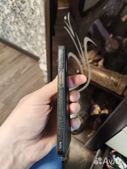 Чехол на iPhone 12