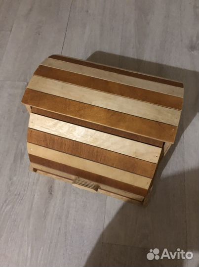 Хлебница деревянная