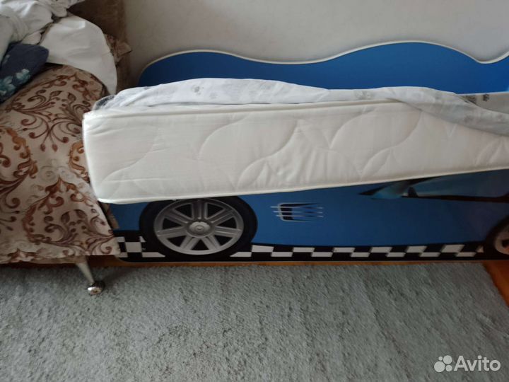 Детская кровать от 3 лет с бортиками и матрасом