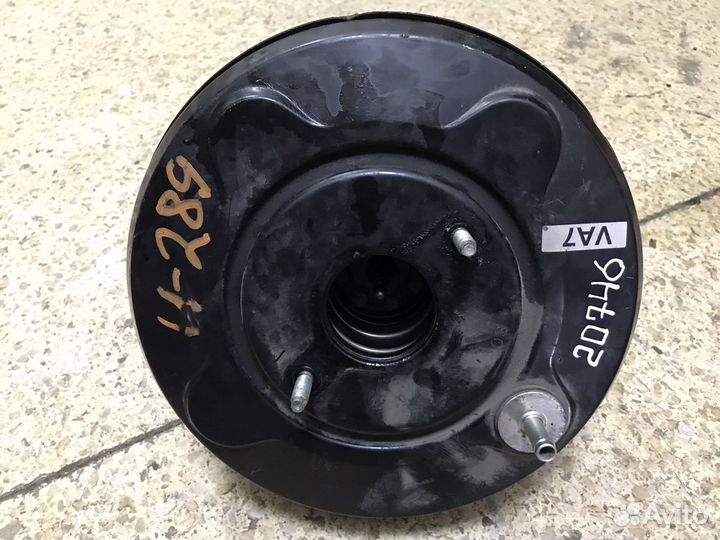 Цилиндр главный тормозной с бачком Toyota Camry 40