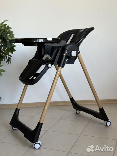Стульчик для кормления - шезлонг (новый)
