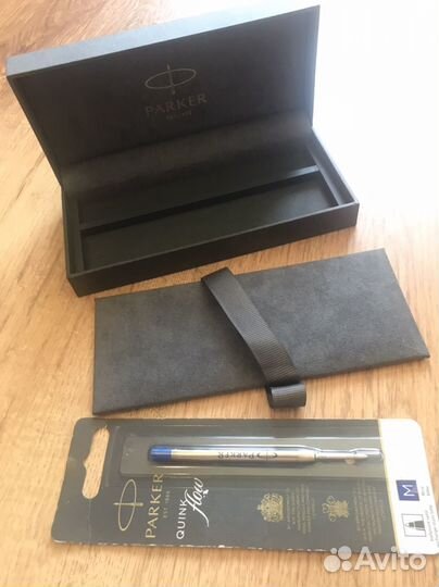 Коробка и паста parker