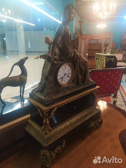 Часы каминные антикварные бронза
