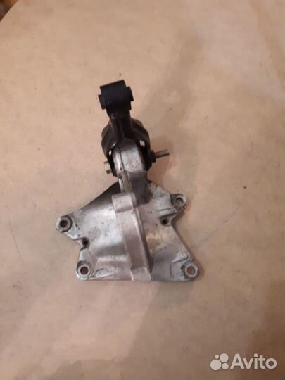 Кронштейн Промежуточного Вала Peugeot 206