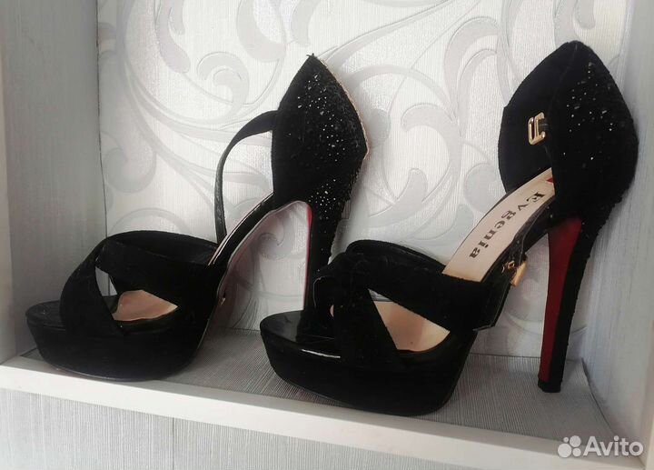 Туфли женские 37 размер новые