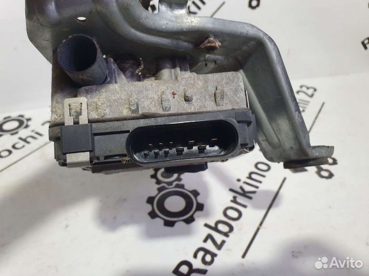 Трапеция стеклоочистителей для Volkswagen Phaeton