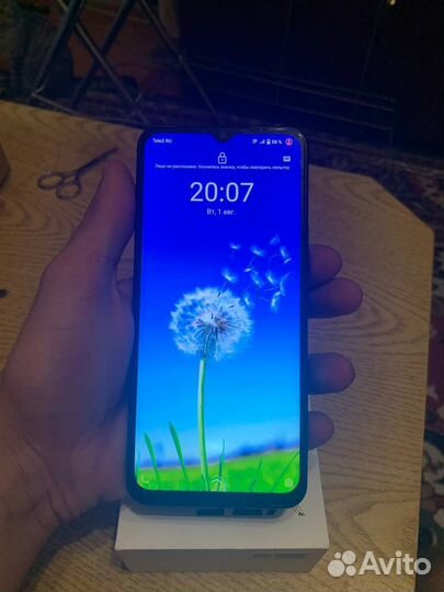 Телефон Vivo Y35