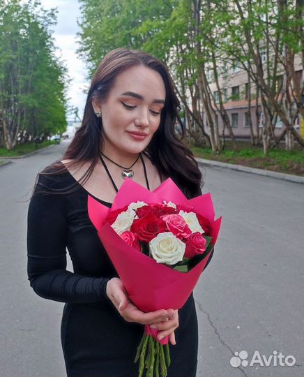 Букет роз в упаковке