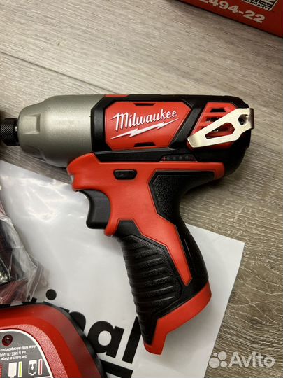 Дрель шуруповерт импакт Milwaukee 2495-22