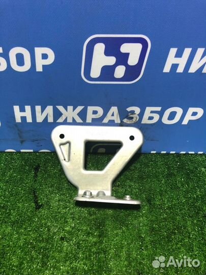 Кронштейн Mercedes Glc W253 OM651 2018