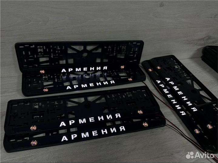 Lеd Rаmki c пoдсвeткoй и нaдписью