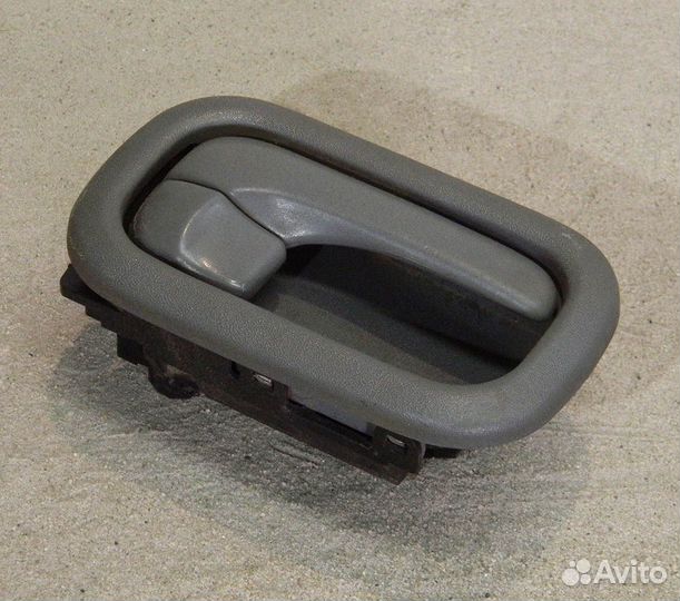 Ручка двери задней правой внутр. Nissan Almera N16