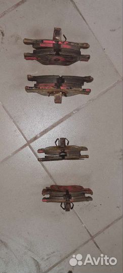 Комплект тормозных колодок E90