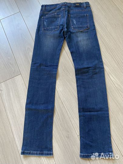 Джинсы
