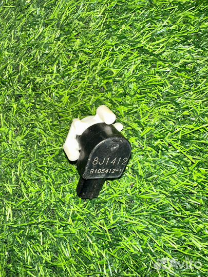 Датчик положения кузова (корректора фар) toyota