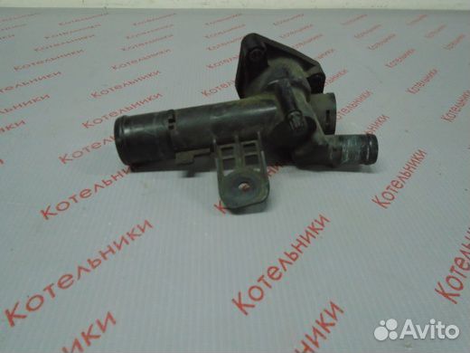 Nissan 11060-00Q0S Термостат