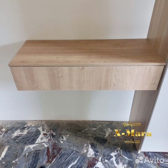 Полка в зал