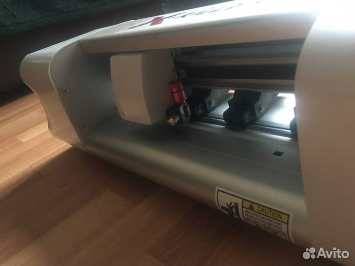 Плоттер для гидрогелевой пленки