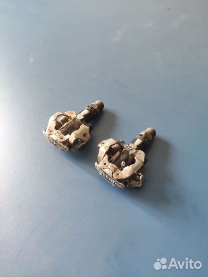 Контактные педали shimano m520