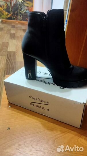 Обувь женская 37 размер бу