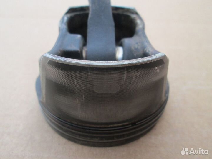 Форд Фокус 2 Поршень 1,6 (100 лошадей)