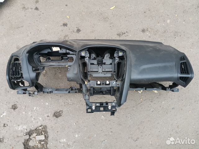 Торпеда в сборе для Ford Focus 3