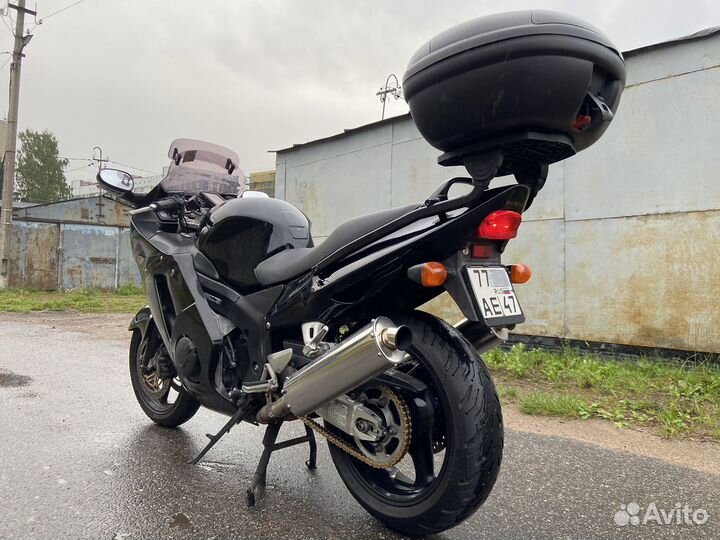 Honda cbr 1100 xx super blackbird