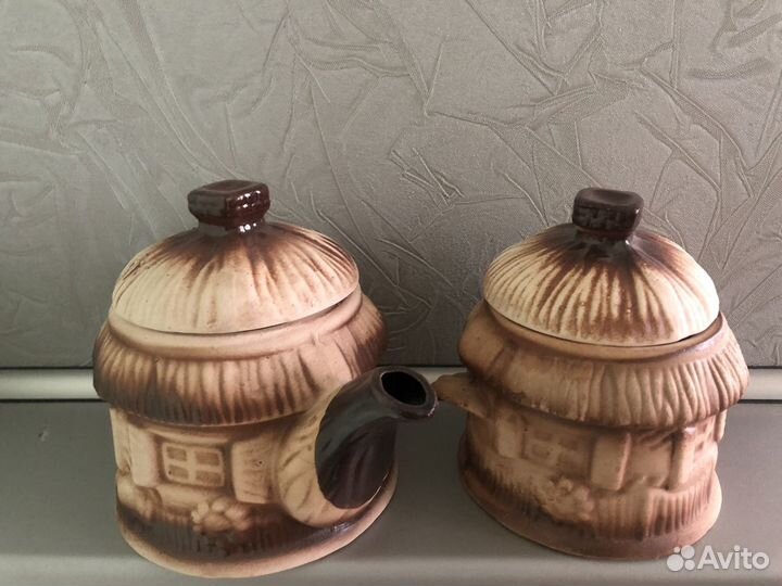 Набор чайник и сахарница