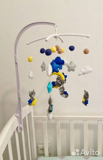 Мобиль в кроватку