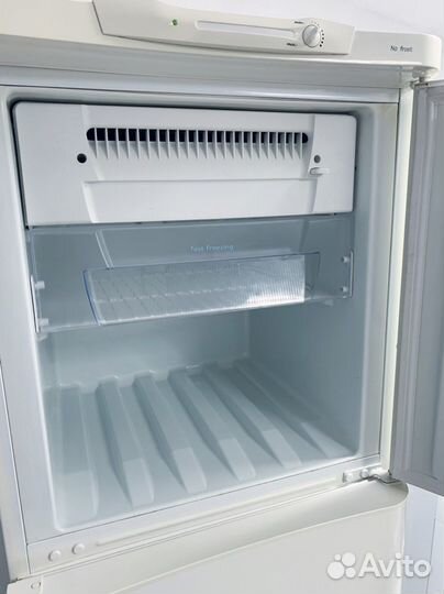 Холодильник Indesit