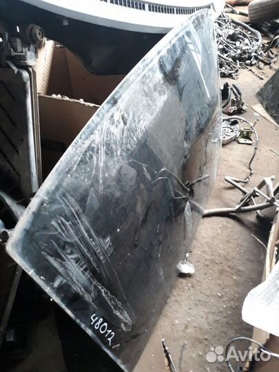 Стекло заднее Lexus GS 2005-2012